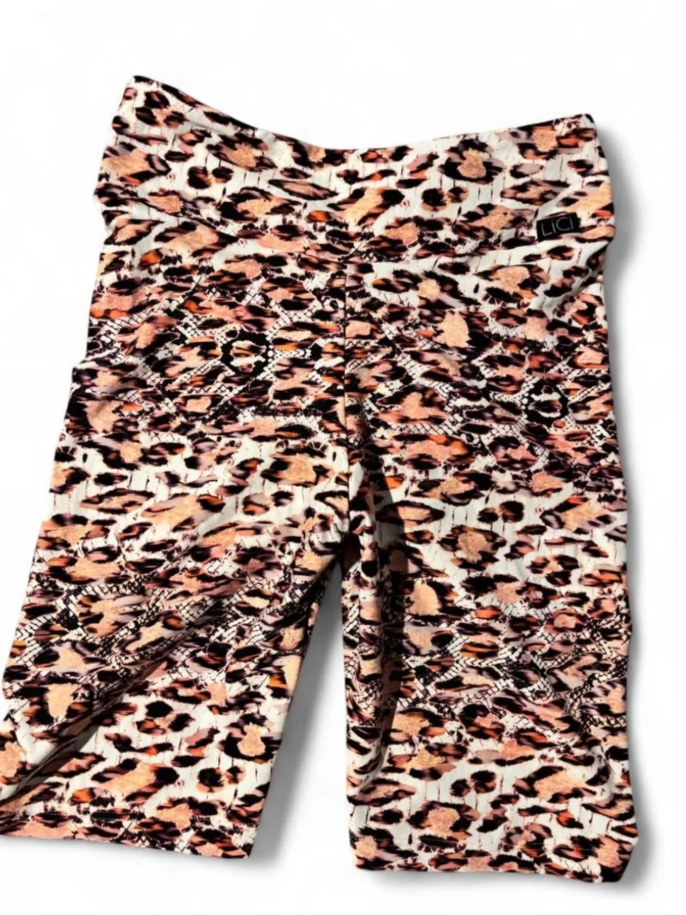 Lici Fit stylish women